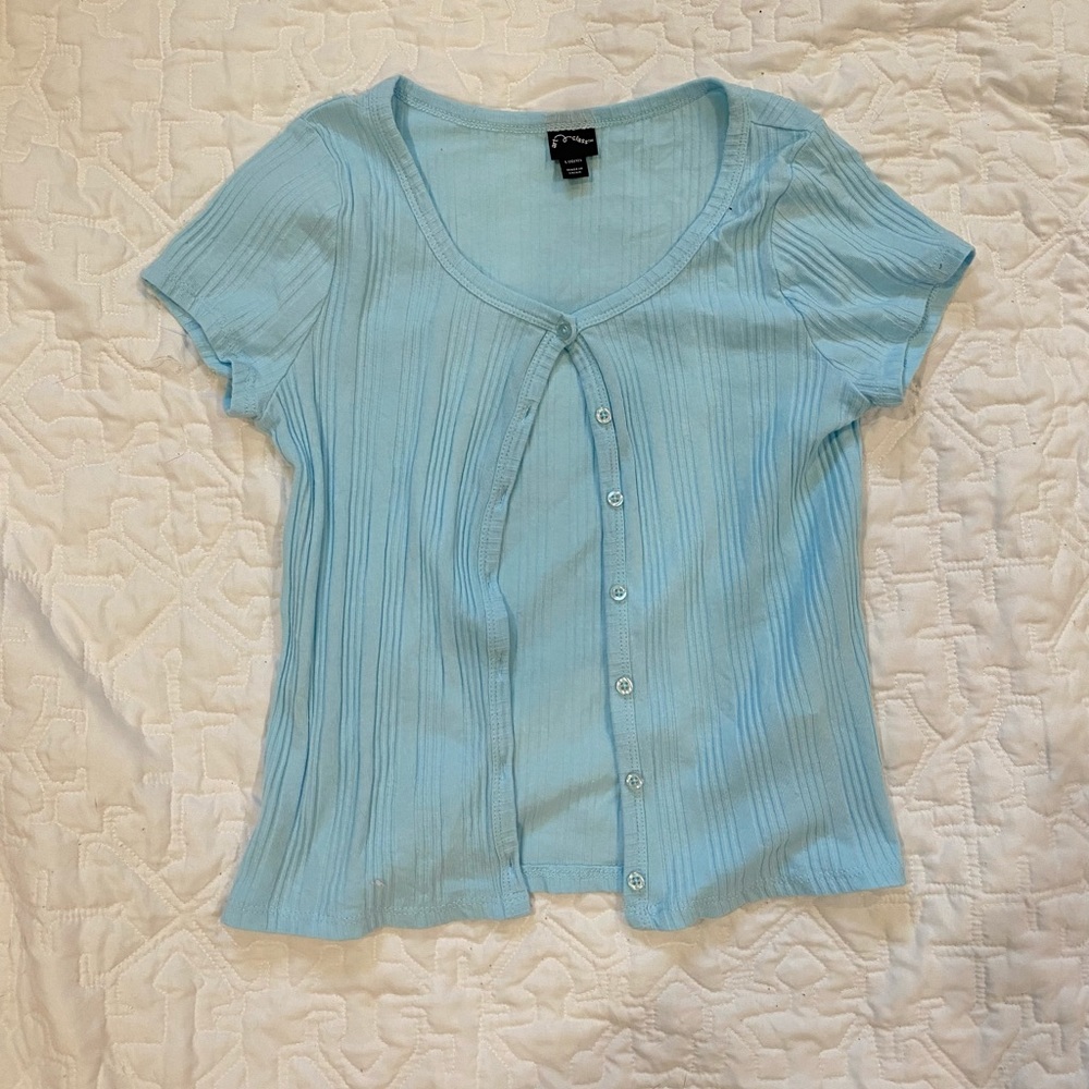 CUTE baby blue button-up short sleeved cardigan. 💙
